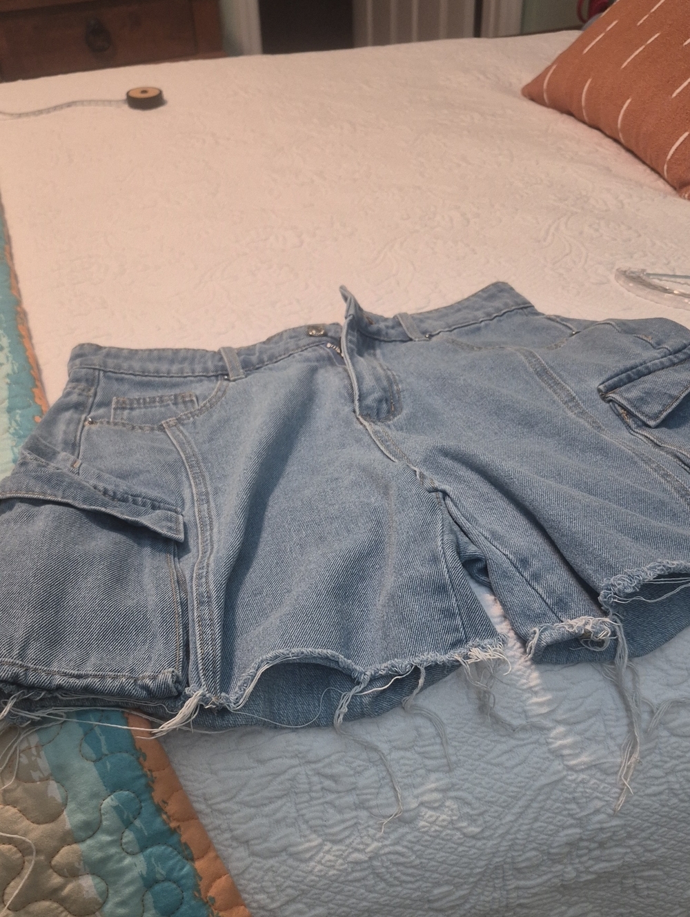 Source Unknown Light Blue Denim Cargo Shorts with Frayed Hem